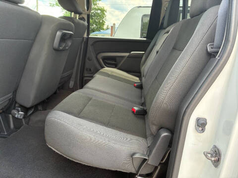 2015 Nissan Titan