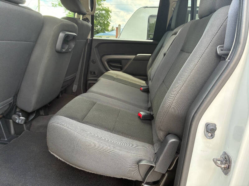 2015 Nissan Titan