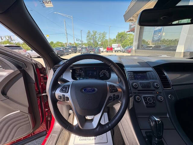2017 Ford Taurus SEL