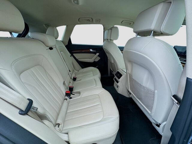 2021 Audi Q5 quattro Premium 45 TFSI