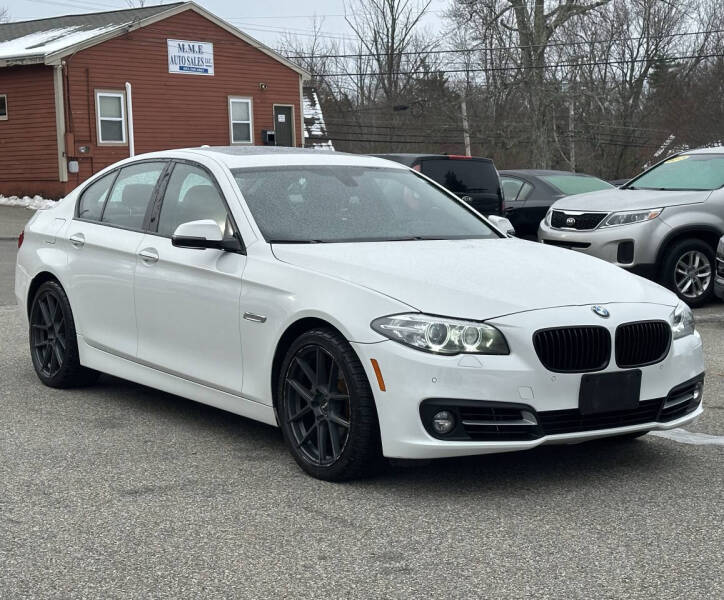 2016 BMW 5 Series 528i's photo