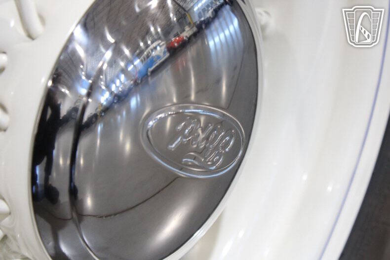 1937 Ford Phaeton