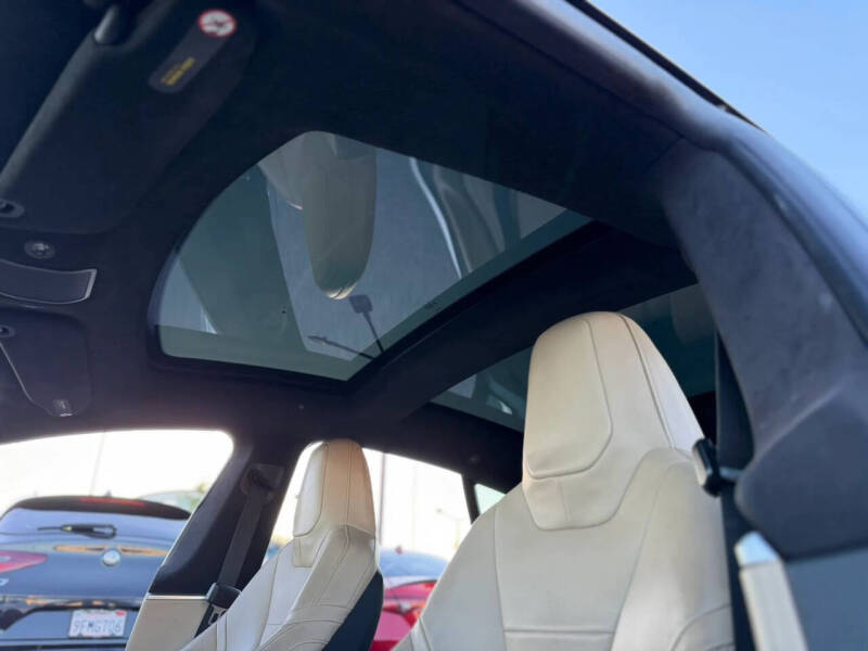 2016 Tesla Model S