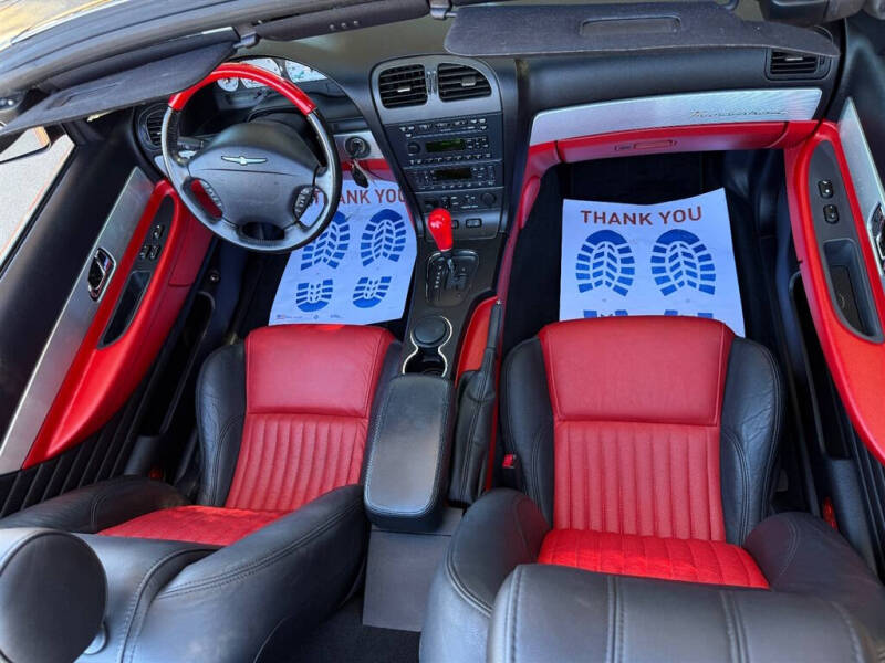 2004 Ford Thunderbird Deluxe