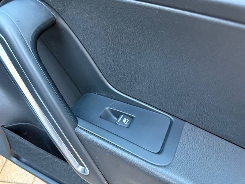 2012 Volkswagen Beetle 2.5L PZEV