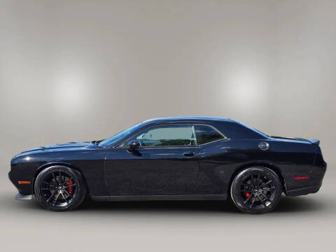 2017 Dodge Challenger 392 HEMI Scat Pack Shaker