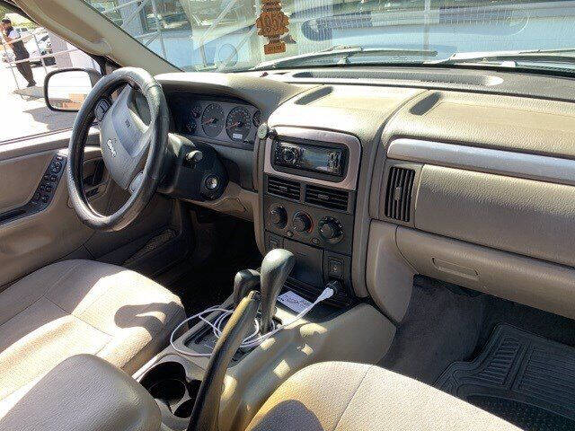 2002 Jeep Grand Cherokee Laredo