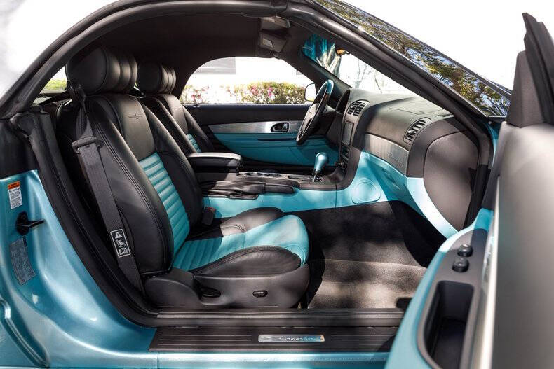 2002 Ford Thunderbird