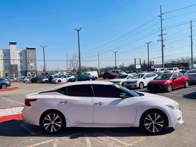 2016 Nissan Maxima