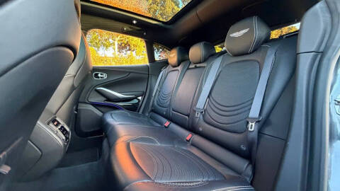 2022 Aston Martin DBX