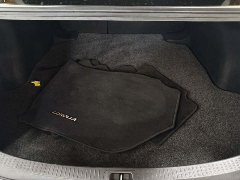 2021 Toyota Corolla Hybrid LE