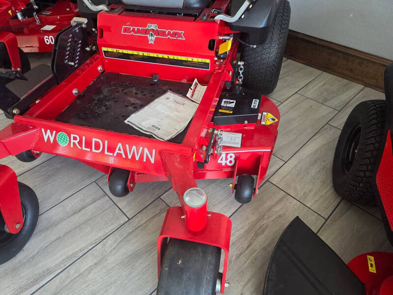 2025 WORLDLAWN 48" Diamondback