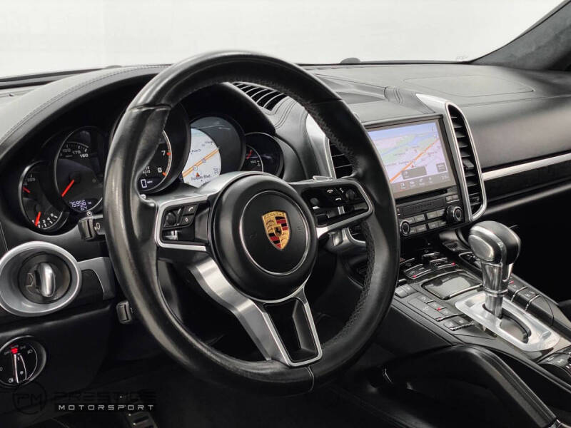 2017 Porsche Cayenne Turbo