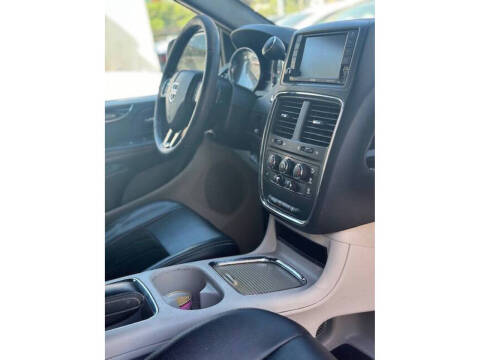 2015 Dodge Grand Caravan SE