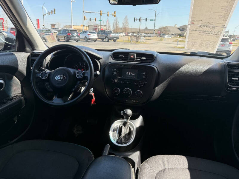 2016 Kia Soul +