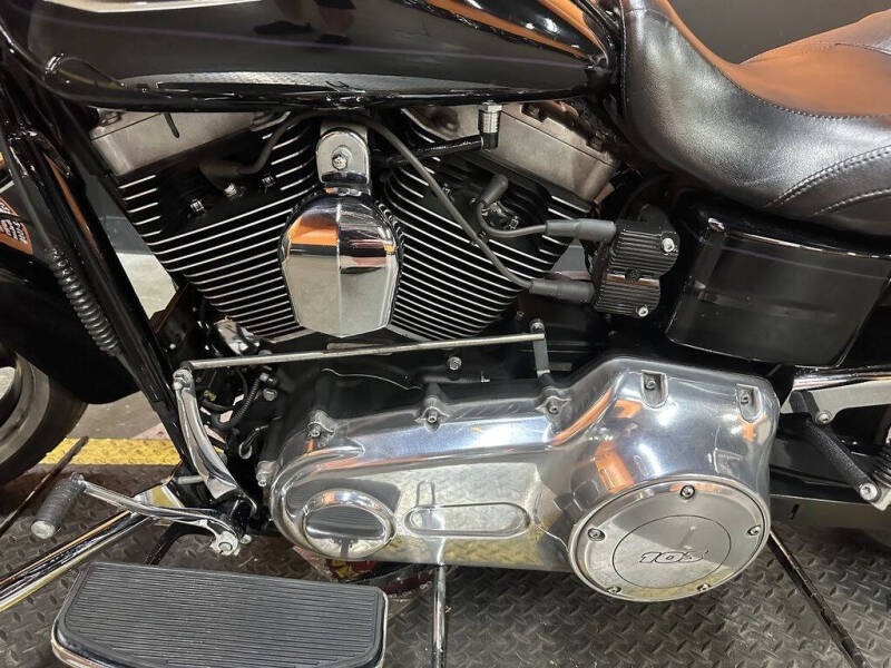 2014 Harley-Davidson FLD - Dyna Switchback
