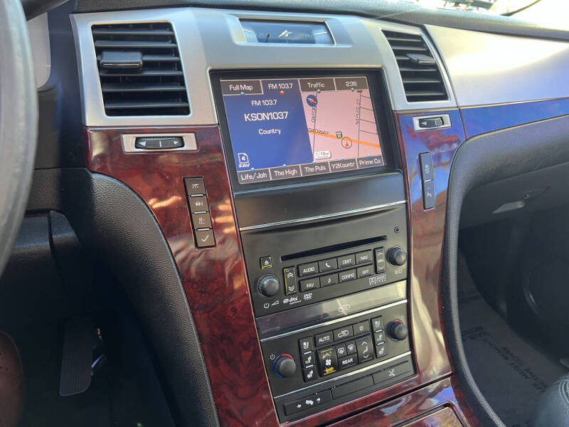 2012 Cadillac Escalade Premium