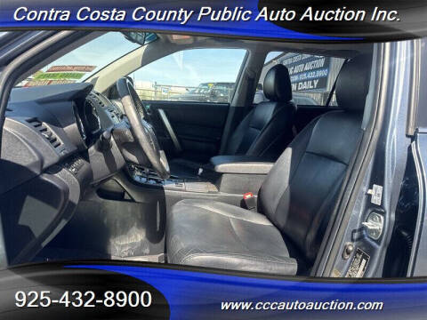 2013 Toyota Highlander SE