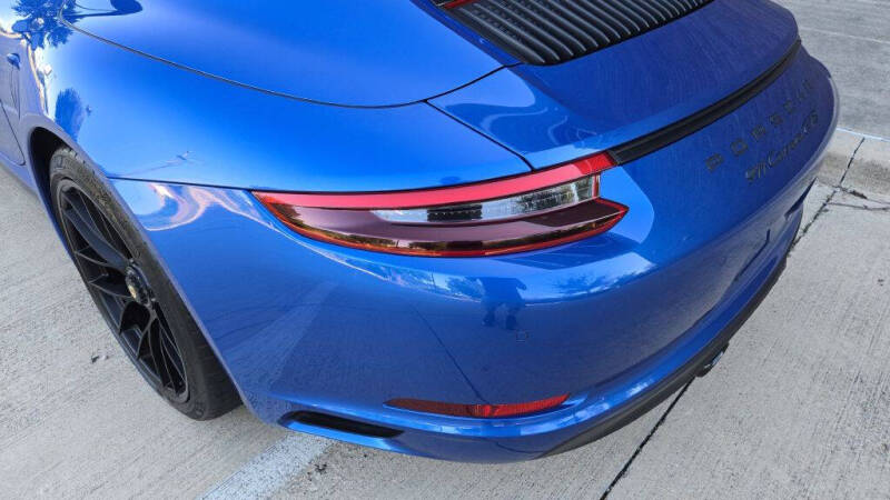 2017 Porsche 911 Carrera GTS