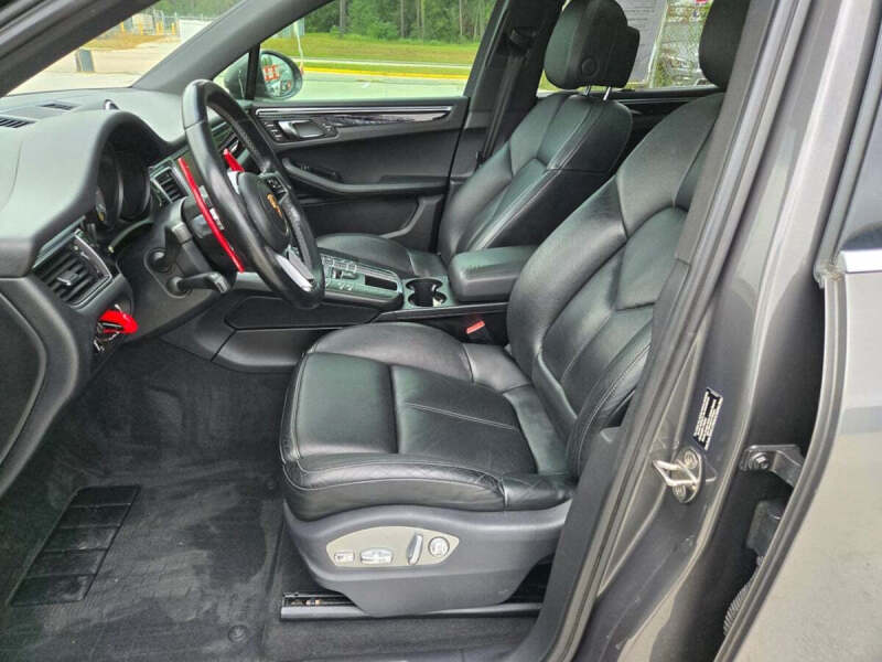 2015 Porsche Macan S