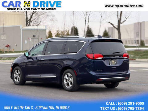 2017 Chrysler Pacifica Touring-L Plus