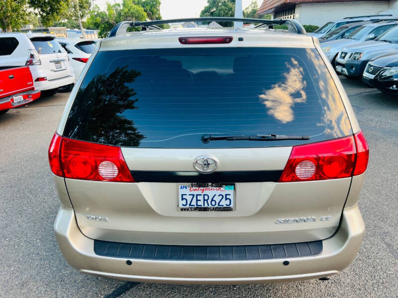 2007 Toyota Sienna CE 8-Passenger