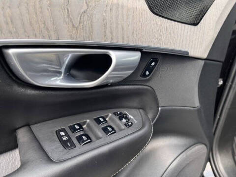 2024 Volvo XC90 B6 Ultimate Bright Theme 7P