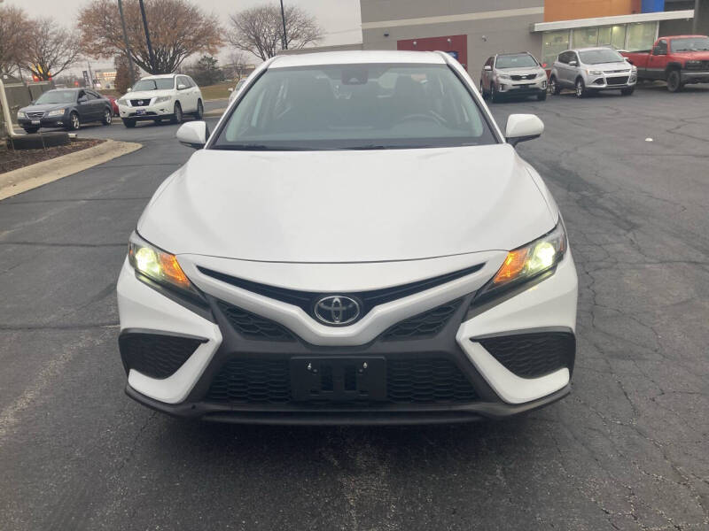 2022 Toyota Camry SE