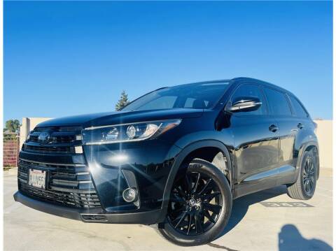 2019 Toyota Highlander for sale at AUTO RACE in Sunnyvale CA