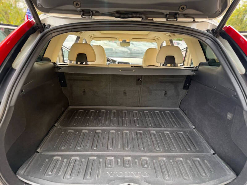 2017 Volvo XC60 T5 Inscription