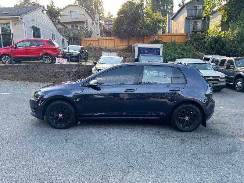 2016 Volkswagen Golf TSI S