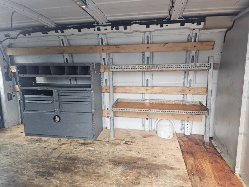 2016 GMC Savana 2500