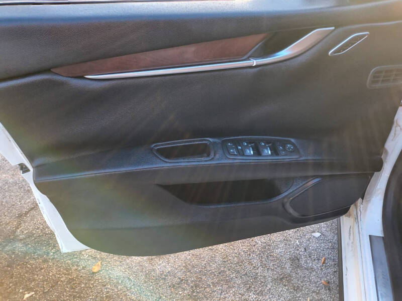 2017 Maserati Ghibli