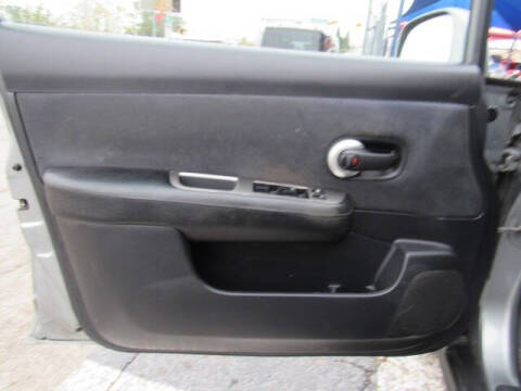 2007 Nissan Versa 1.8 S