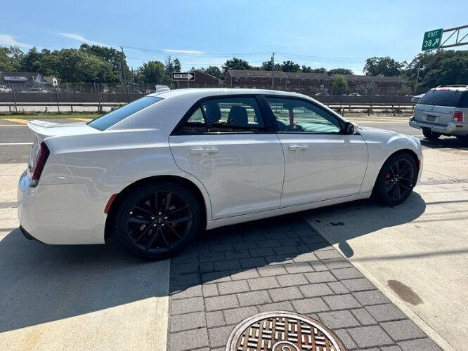 2023 Chrysler 300C