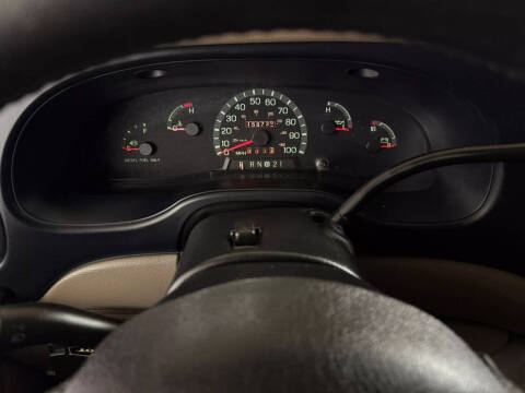 2002 Ford E-Series E-350 SD XLT