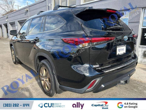 2023 Toyota Highlander Hybrid Bronze Edition