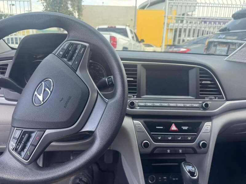 2018 Hyundai Elantra