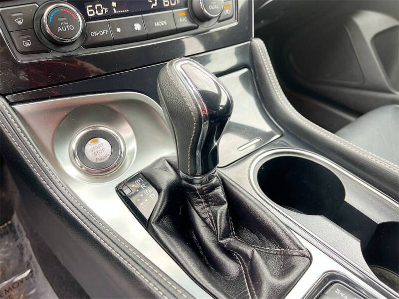 2021 Nissan Maxima 3.5 Platinum