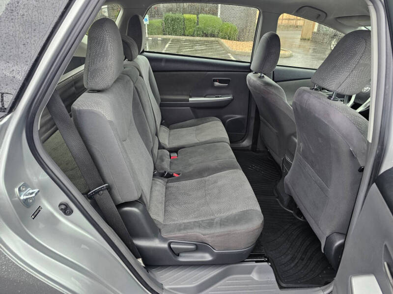 2012 Toyota Prius v Two