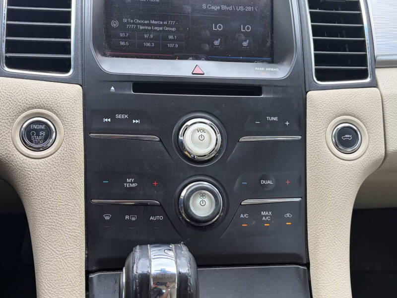 2015 Ford Taurus SEL