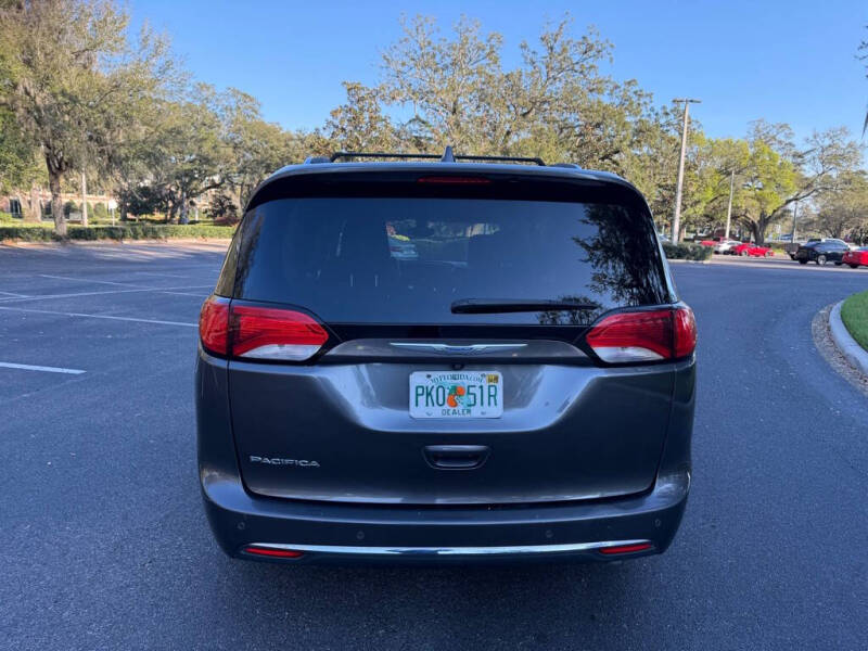 2018 Chrysler Pacifica Touring L