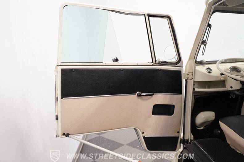1975 Volkswagen Type 2
