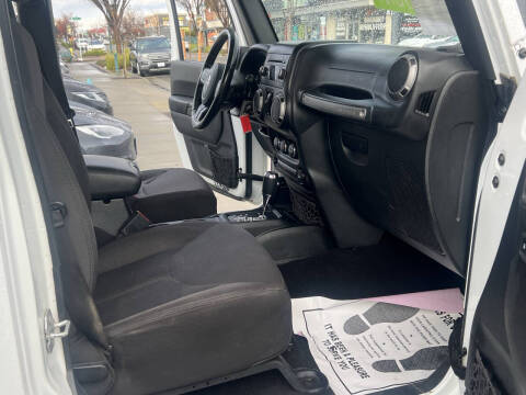 2017 Jeep Wrangler Unlimited Sport