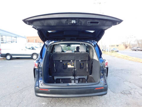 2021 Toyota Sienna LE 8-Passenger