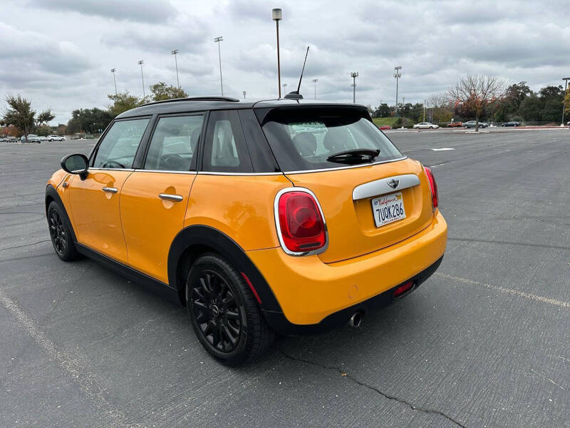 2015 MINI Hardtop 4 Door Cooper