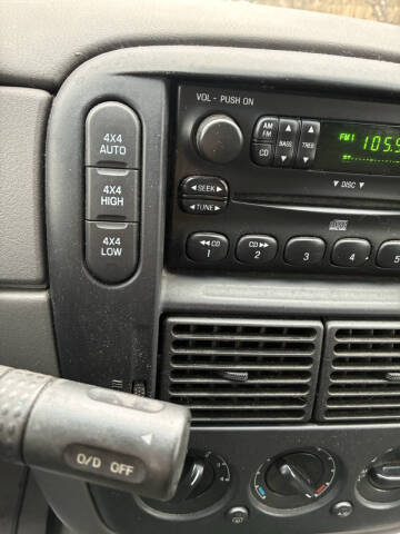 2004 Ford Explorer XLS