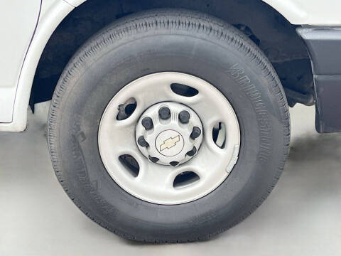 2023 Chevrolet Express 2500