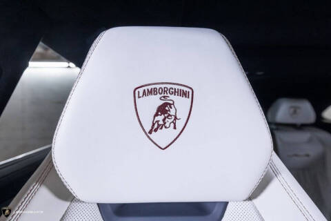 2024 Lamborghini Urus S