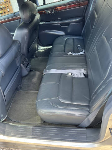 2004 Cadillac Professional CH